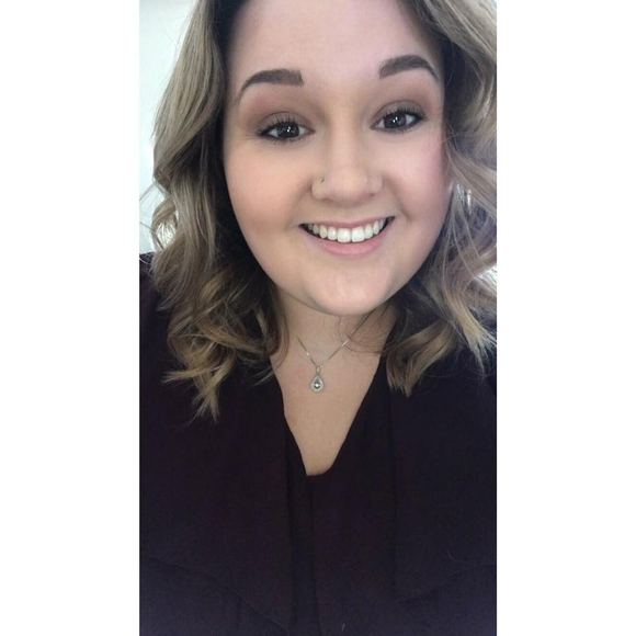 Meet the Posher Other - Meet your Posher, Micayla